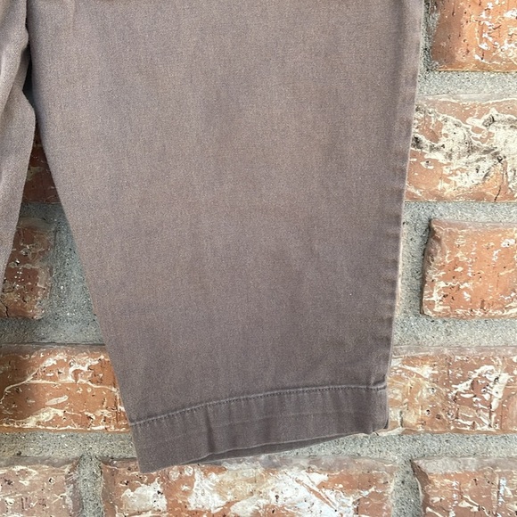 ST John’s Bay Capris - Picture 4 of 4